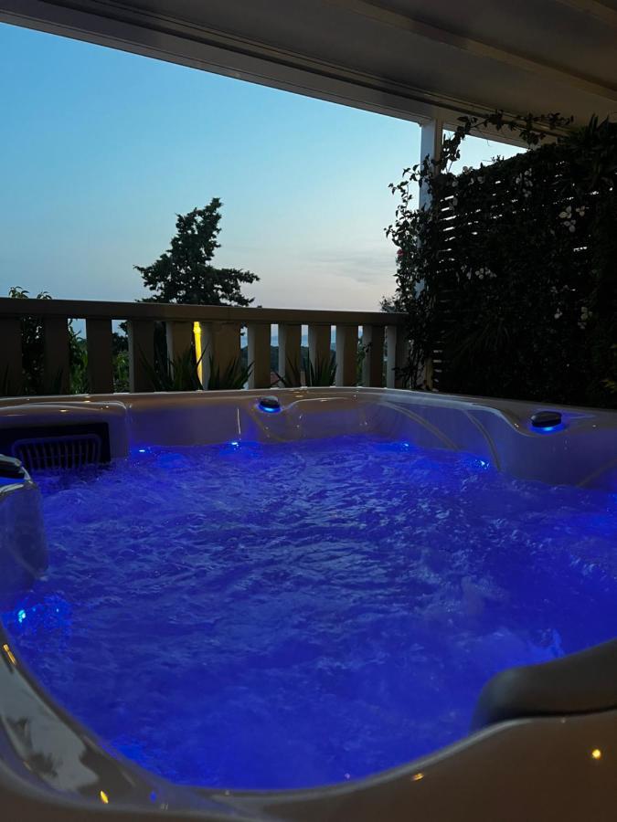 Bed and Breakfast Casa Benita Хвар Екстер'єр фото